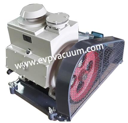 Vacuum pump for oxygen generator