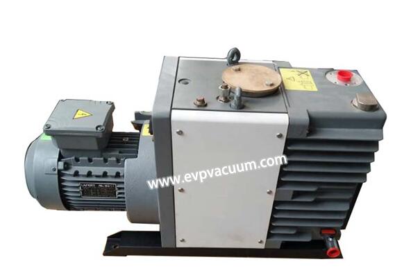 Rotary vane vacuum pump in satellite vacuum test